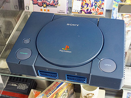 初代PlayStationの開発機「デバッギングステーション」がBEEPに入荷