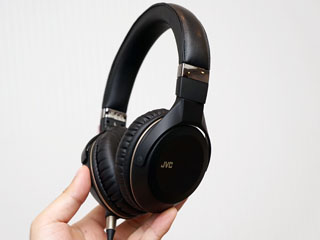 JVC初、ハイレゾ対応オーバヘッド型ヘッドフォン「SIGNA」。リケーブル