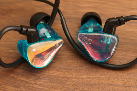 Neptuneの再来、qdcが“あえてシングルBA”を追求した傑作「FRONTIER」を