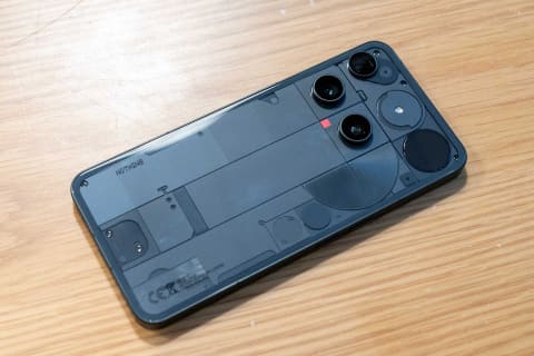 Nothing、全カメラ5000万画素のフラッグシップスマホ「Phone (3