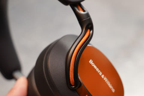 Bowers & Wilkins×McLaren限定ヘッドフォン「Px8 S2 McLaren Edition