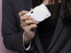 写真で見る写真で見るリコーGR DIGITAL IVホワイトエディション