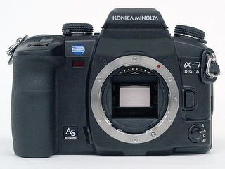 オールドデジカメの凱旋：コニカミノルタα-7 DIGITAL（2004年