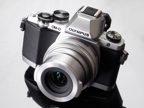 新製品レビュー：OLYMPUS OM-D E-M10 - デジカメ Watch Watch