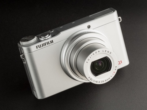 新製品レビュー：FUJIFILM XQ1 - デジカメ Watch Watch