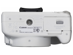 キヤノン、APS-C最小一眼レフ「EOS Kiss X7」にホワイトを追加