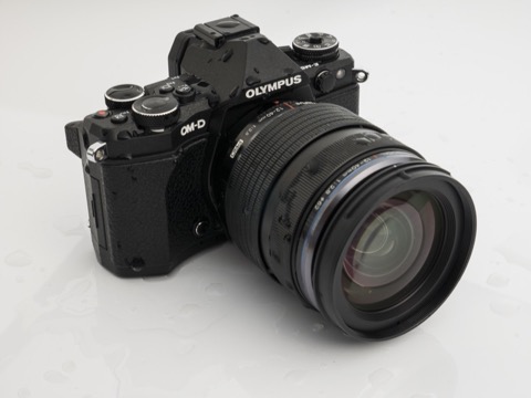 特別企画：旅×カメラ：OLYMPUS OM-D E-M5 Mark II - デジカメ Watch Watch