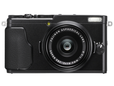 APS-Cセンサーに28mm相当レンズの「FUJIFILM X70」 - デジカメ Watch Watch