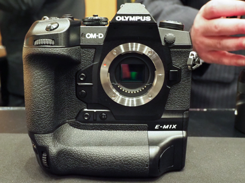 OLYMPUS OM-D E-M1X」発表会レポート - デジカメ Watch
