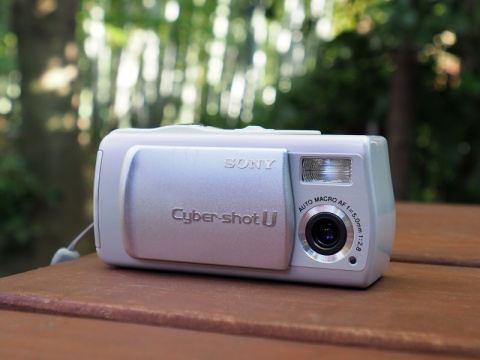 オールドデジカメの凱旋：ソニー サイバーショットDSC-U10 - デジカメ
