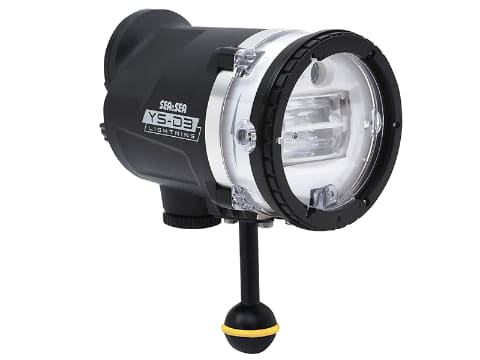 耐圧水深100m・GN33の水中ストロボ「YS-D3 LIGHTNING」 - デジカメ Watch