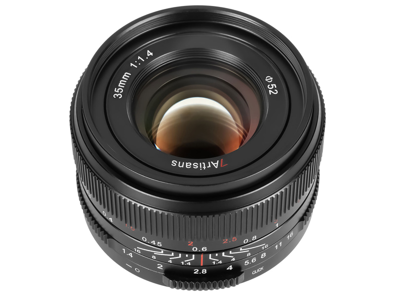 約270gの大口径単焦点レンズ「7Artsians 35mm F1.4 III」…絞りクリック