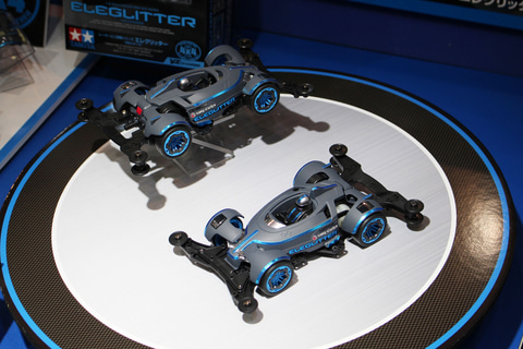 静岡ホビーショー】ミニ四駆の最新世代「エレグリッター（VZシャーシ