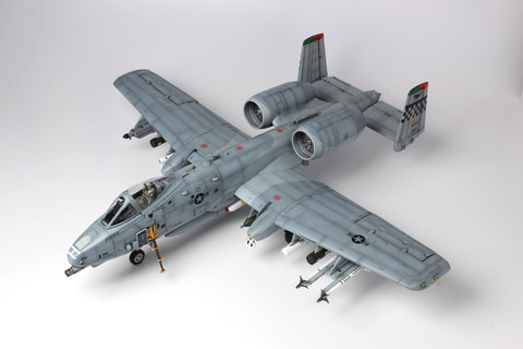 米空軍の地上攻撃機「A-10C」を再現した1/48スケールプラモデルが7月