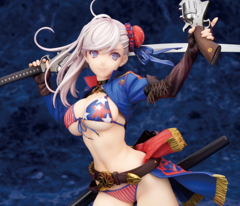 ド派手なビキニ姿！ 「FGO」より「バーサーカー／宮本 武蔵」の