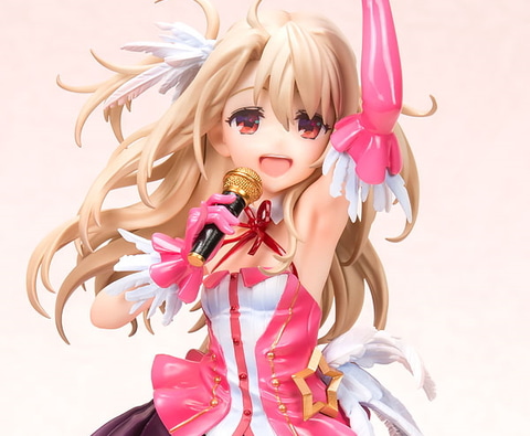 Fate/kaleid liner プリズマ☆イリヤ」より可憐に歌うイリヤの