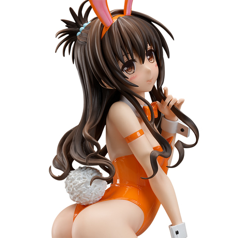 お尻のラインを惜しみなく披露！ 「To LOVEる」より「結城美柑 生足