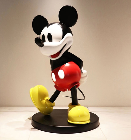ディズニー、全高110cmミッキーマウスフィギュアを6月30日10時から個数
