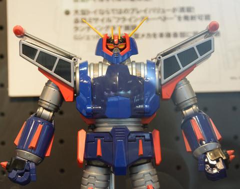 野中剛氏デザイン！アートストーム「完全変形グロイザーX」は、