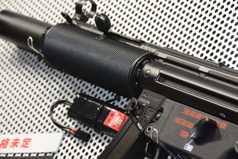 静岡ホビーショー】東京マルイ、サイレンサーを装備した「次世代電動