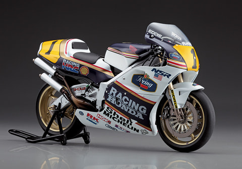 プラモデル「Honda NSR500 “1989 WGP500 チャンピオン”」の再販分が