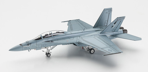 ハセガワ製1／48F/A-18Dレガシーホーネットプラモデル完成品 F/A-18D
