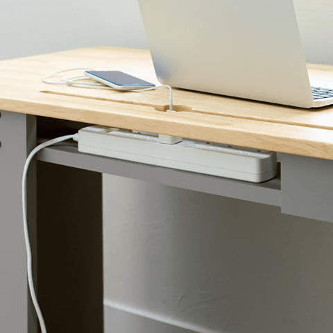 キャットタワー付きデスクなど「猫とテレワークできる家具」4製品