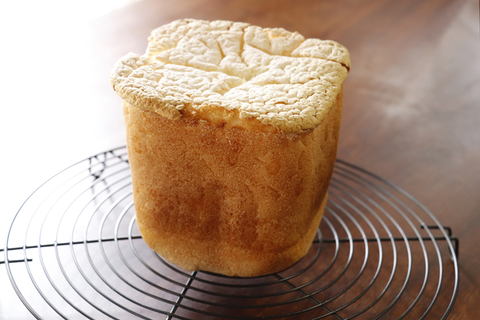 ふわふわ米粉パンが簡単に! 米粉料理研究家・多森サクミさんに聞く