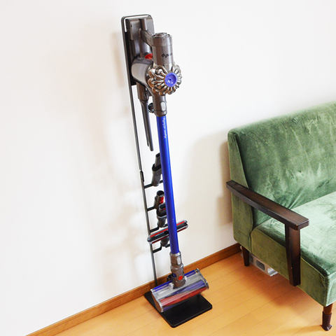 サンコー、ダイソン社製スティッククリーナーを充電＆収納できる専用