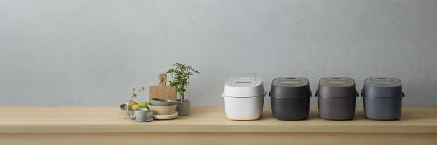 パナソニック、シンプルなデザインの可変圧力IHジャー炊飯器3モデル