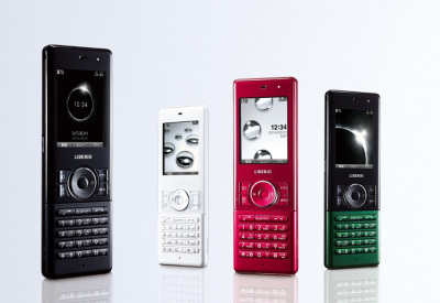 スマホとの2台持ちに最適な、ウィルコムの「LIBERIO 2 WX11K