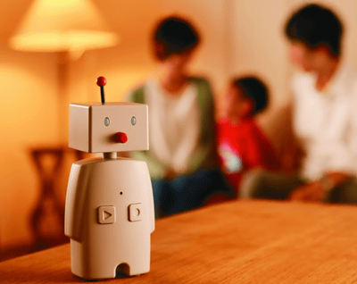 ユカイ工学のロボット「BOCCO」にSIMカード、どこでも利用可能に
