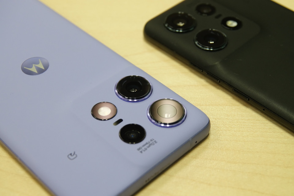 写真で見る「motorola edge 50 pro」「motorola edge 50s pro