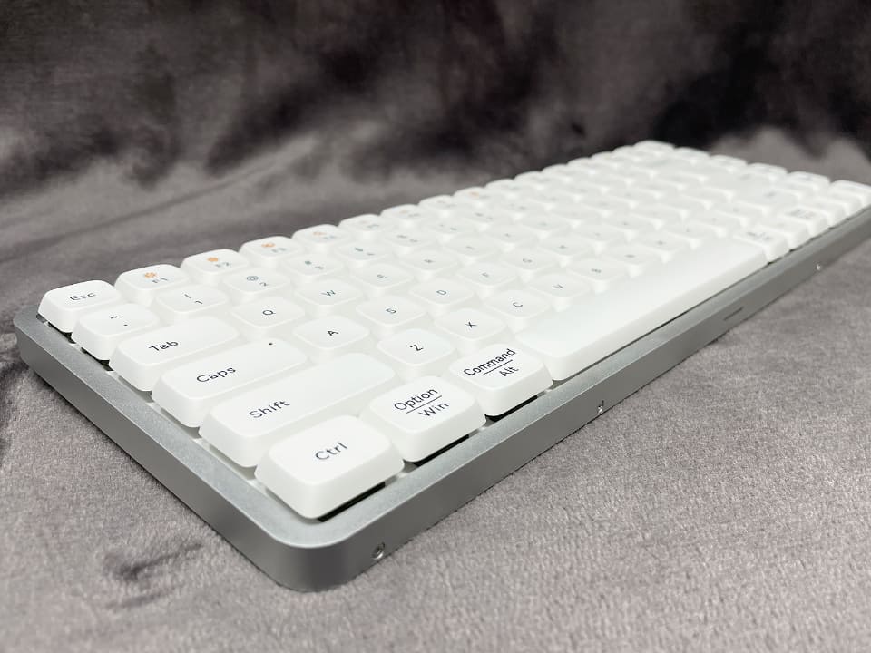 メカニカルキーボード「Lofree FLOW」で至高の打鍵感を味わう