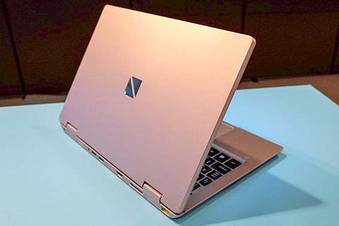 軽い、小さい、安いを目指した、大学生のためのノートPC ～NEC PC