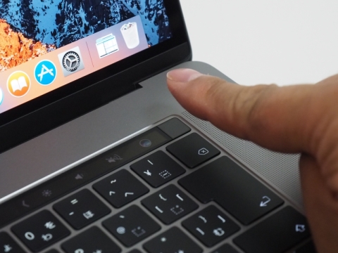 Hothotレビュー】CPU/dGPUが性能アップ、タイピング音もマイルド化した