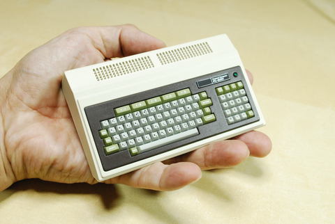 Hothotレビュー】昔を思い出しつつPasocomMini PC-8001でマシン語