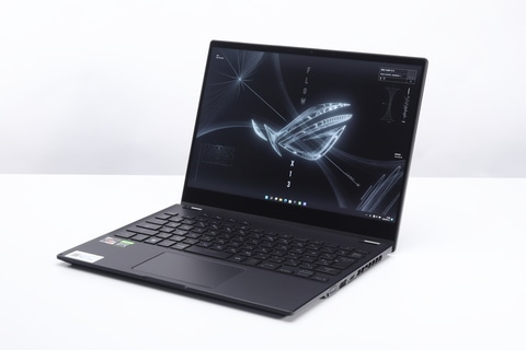 Hothotレビュー】外付けGPUでモバイルと性能を両立する13.4型