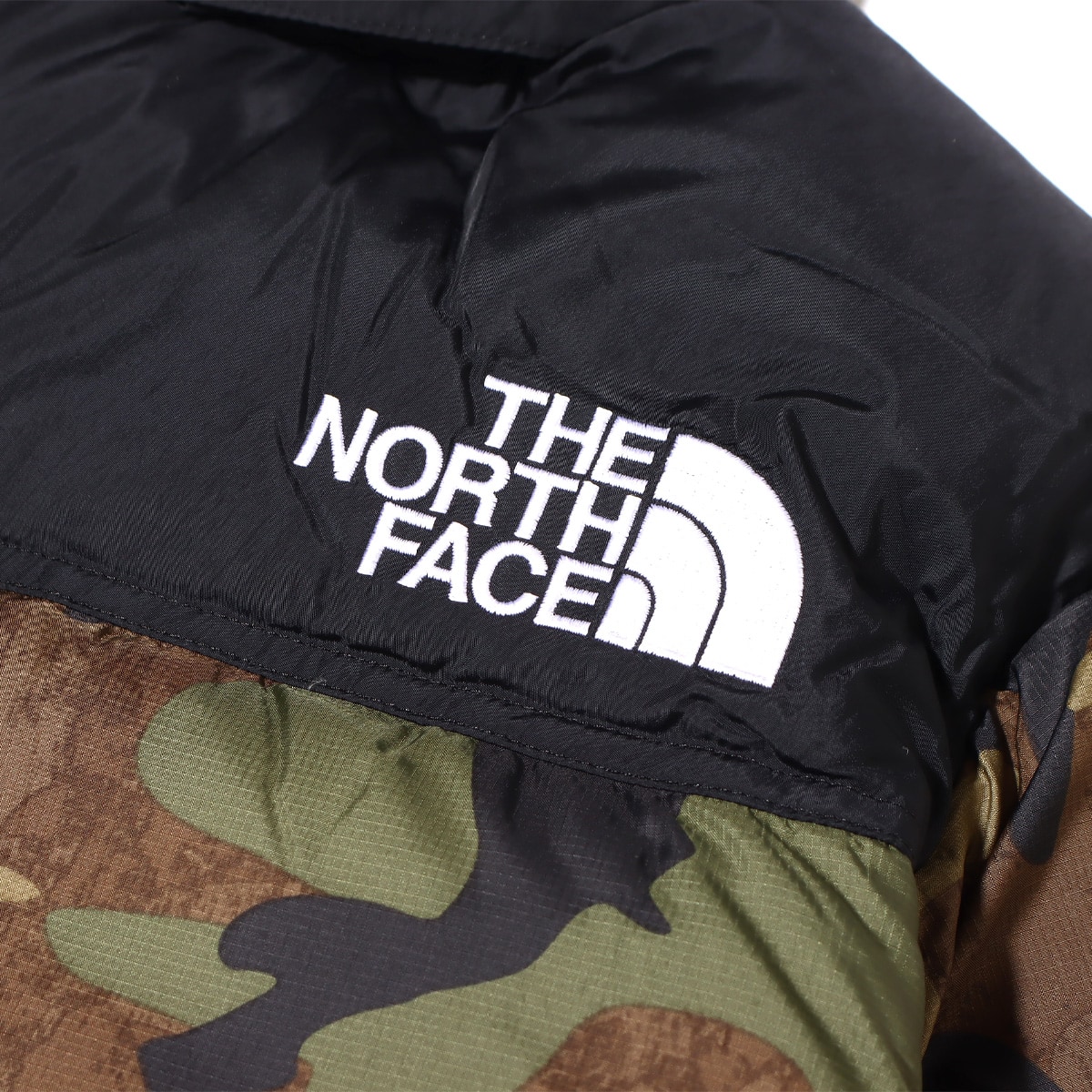 THE NORTH FACE NOVELTY NUPTSE JACKET TNFカモ 22FW-I（ザ・ノース