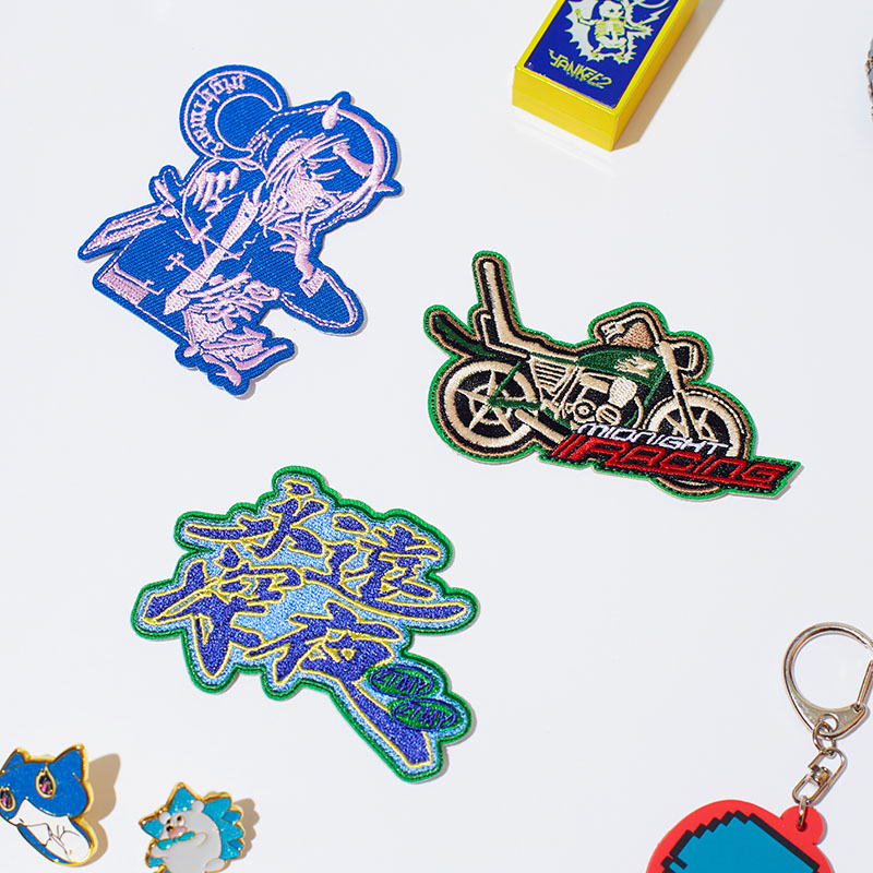 ずっと真夜中でいいのに。 ガチャ 当たり ヘルメット SNスナネコ建設