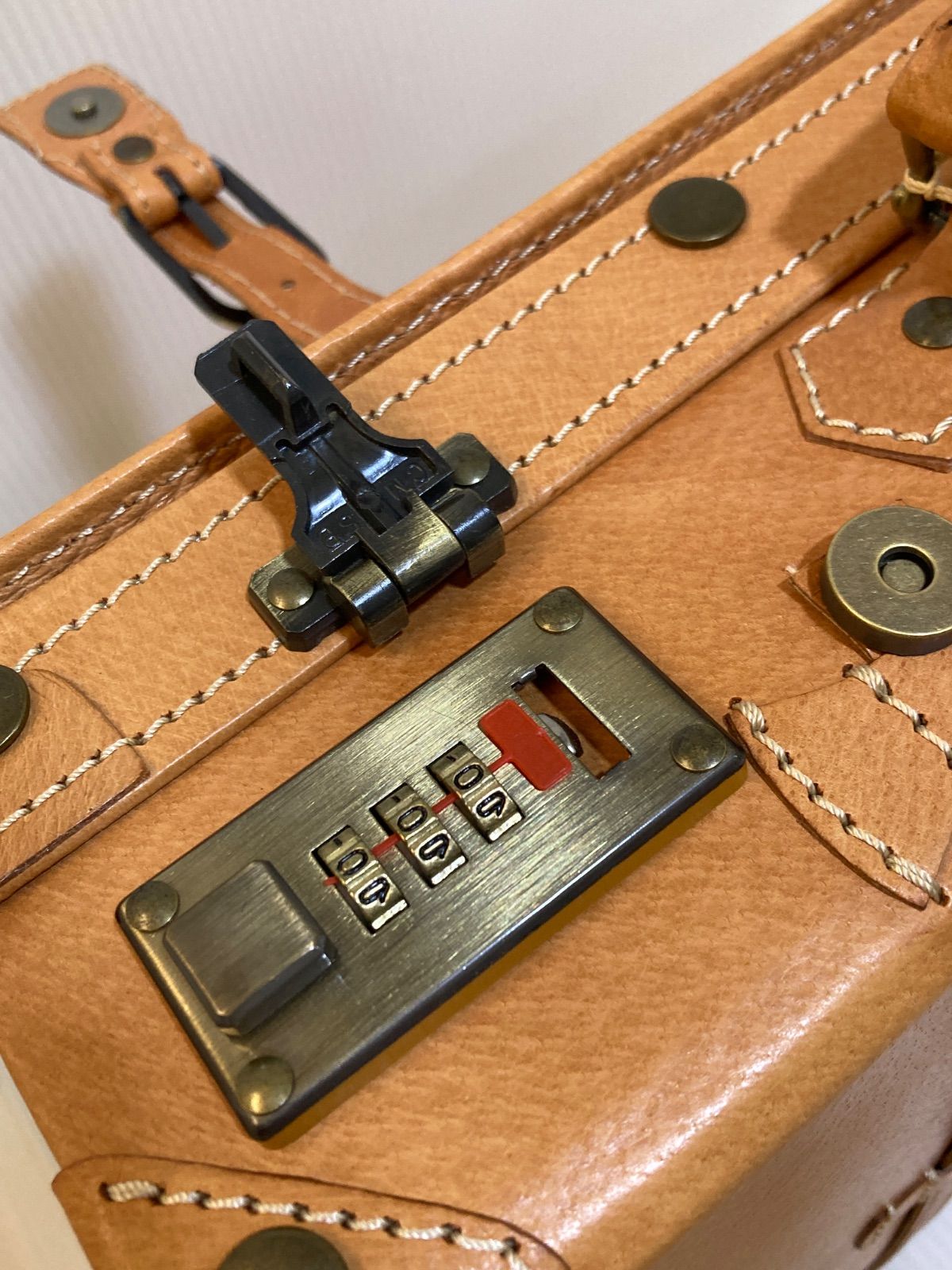 非売品 キリン一番搾り イチローサイン入 レザーアンティークトランク