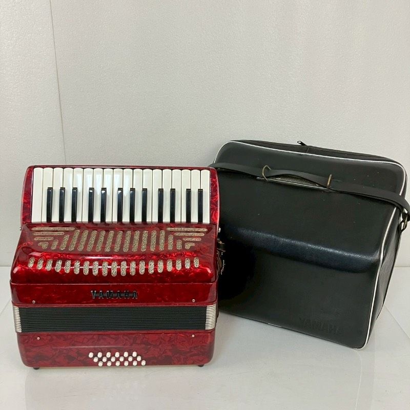YAMAHA ヤマハ アコーディオン YA-18 25鍵盤 赤 8905 ケース付き