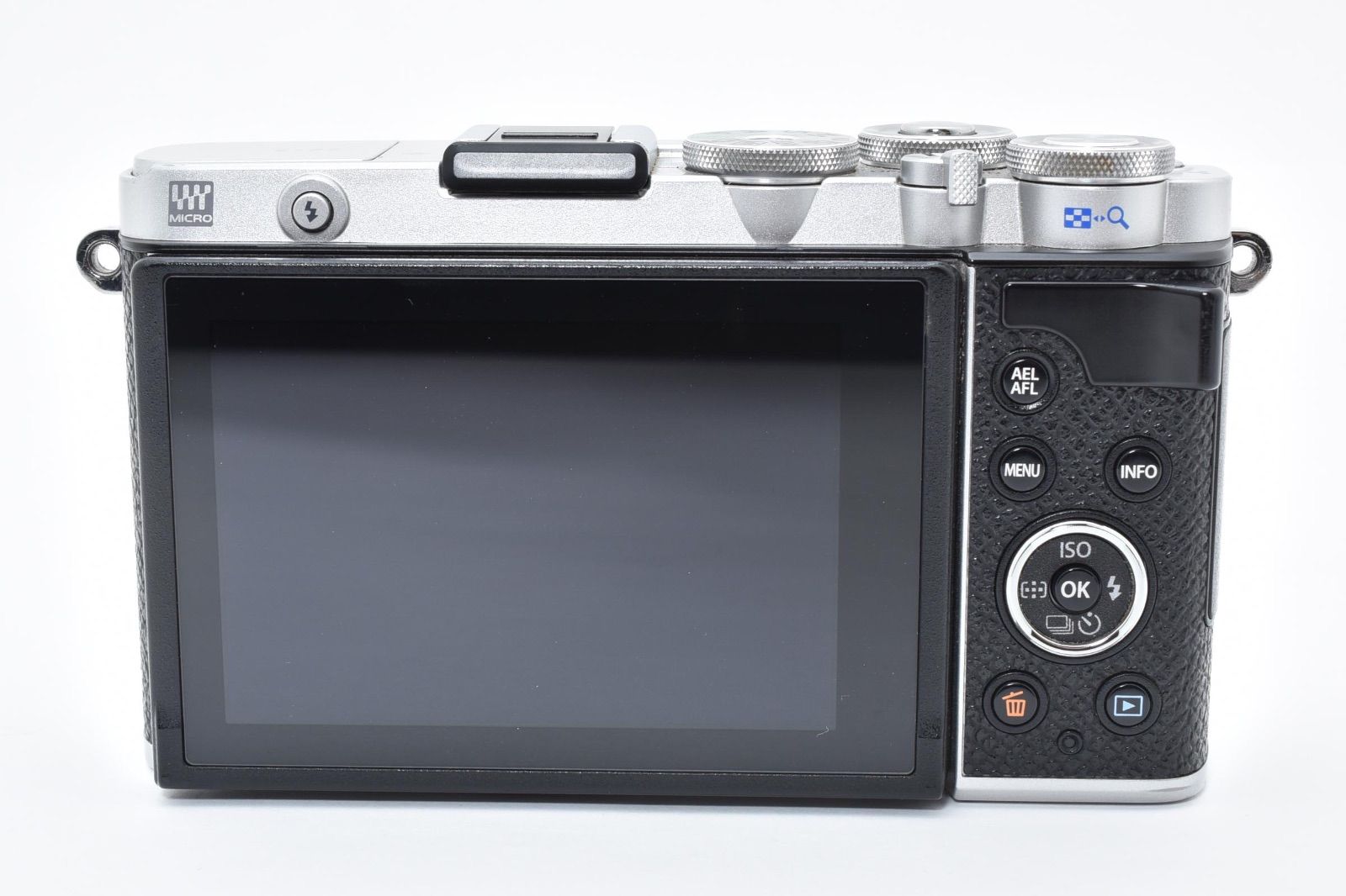 美品】 OM SYSTEM PEN E-P7 ダブルズームキット ショット数606回