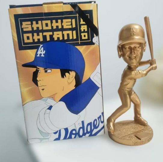 大谷翔平 ボブルヘッド ゴールド ドジャース会員 限定 激レア - メルカリ