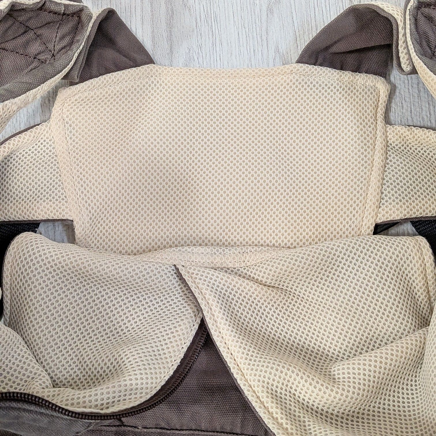 良品 キューズベリー 抱っこ紐 ニコ ブラウン CUSEBERRY NICO おでかけ