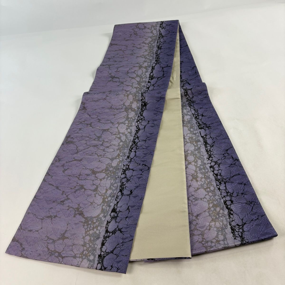 美品】 袋帯 秀品 幾何学模様 銀糸 紫 全通 正絹 【中古】 - メルカリ