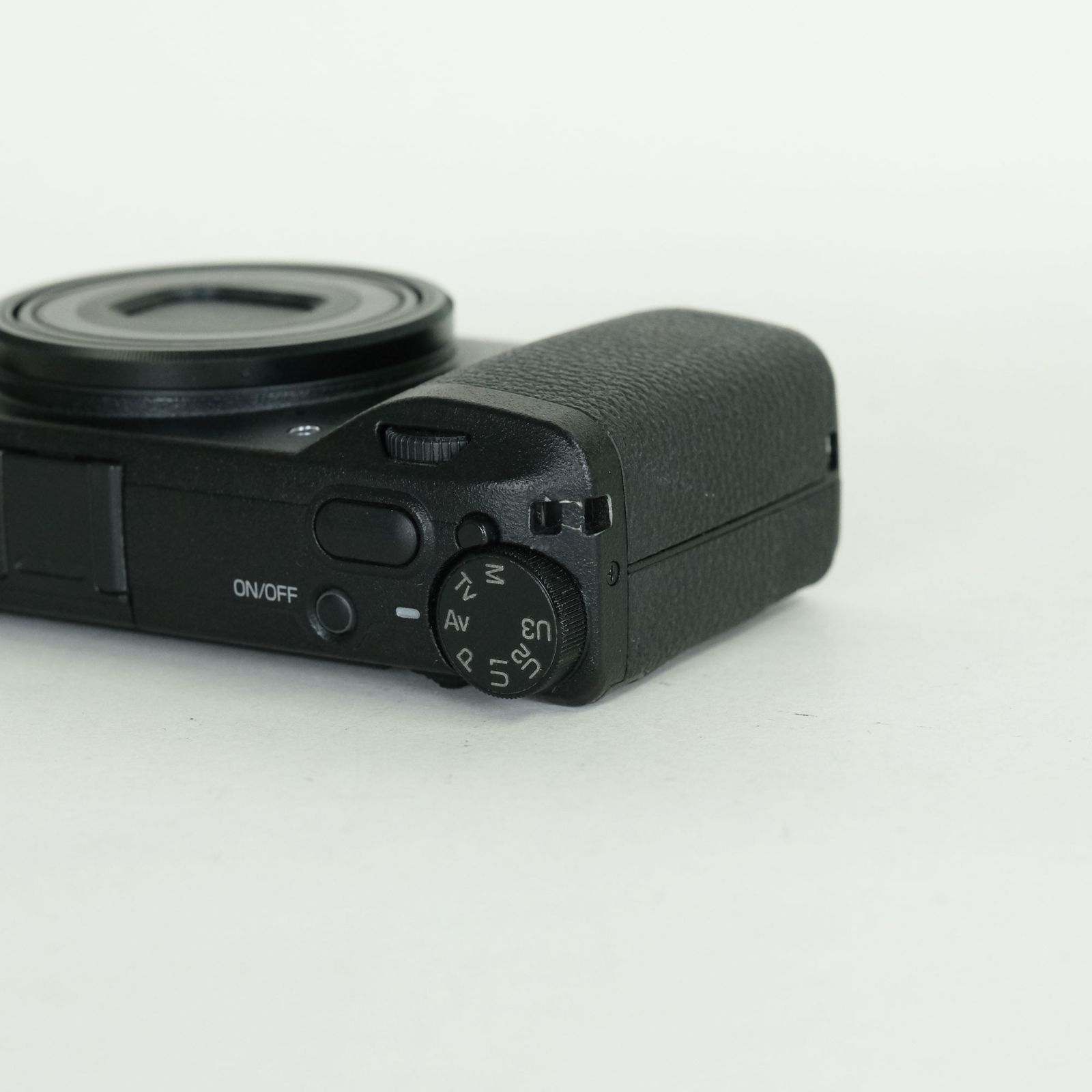 美品 | シャッター数2,030回] RICOH GR III | コンパクトデジタル