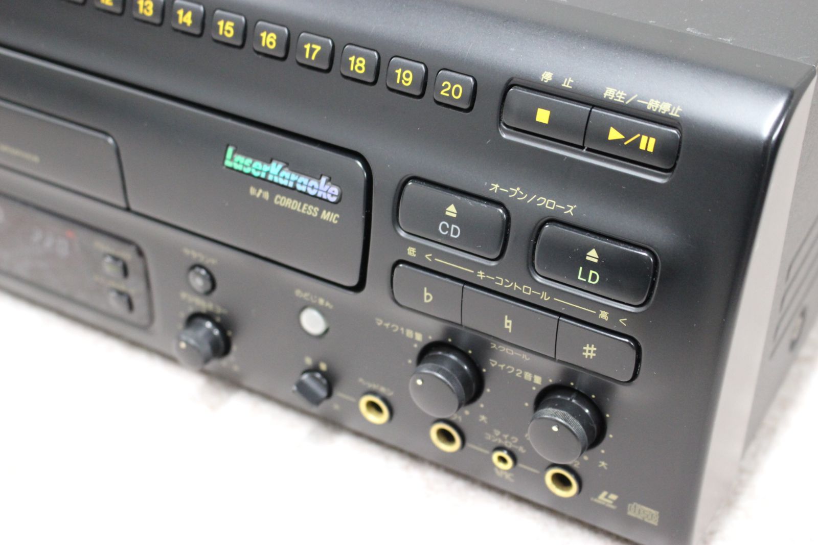 PIONNER カラオケCD/LDコンパチブルレーザーディスクプレーヤーCLD