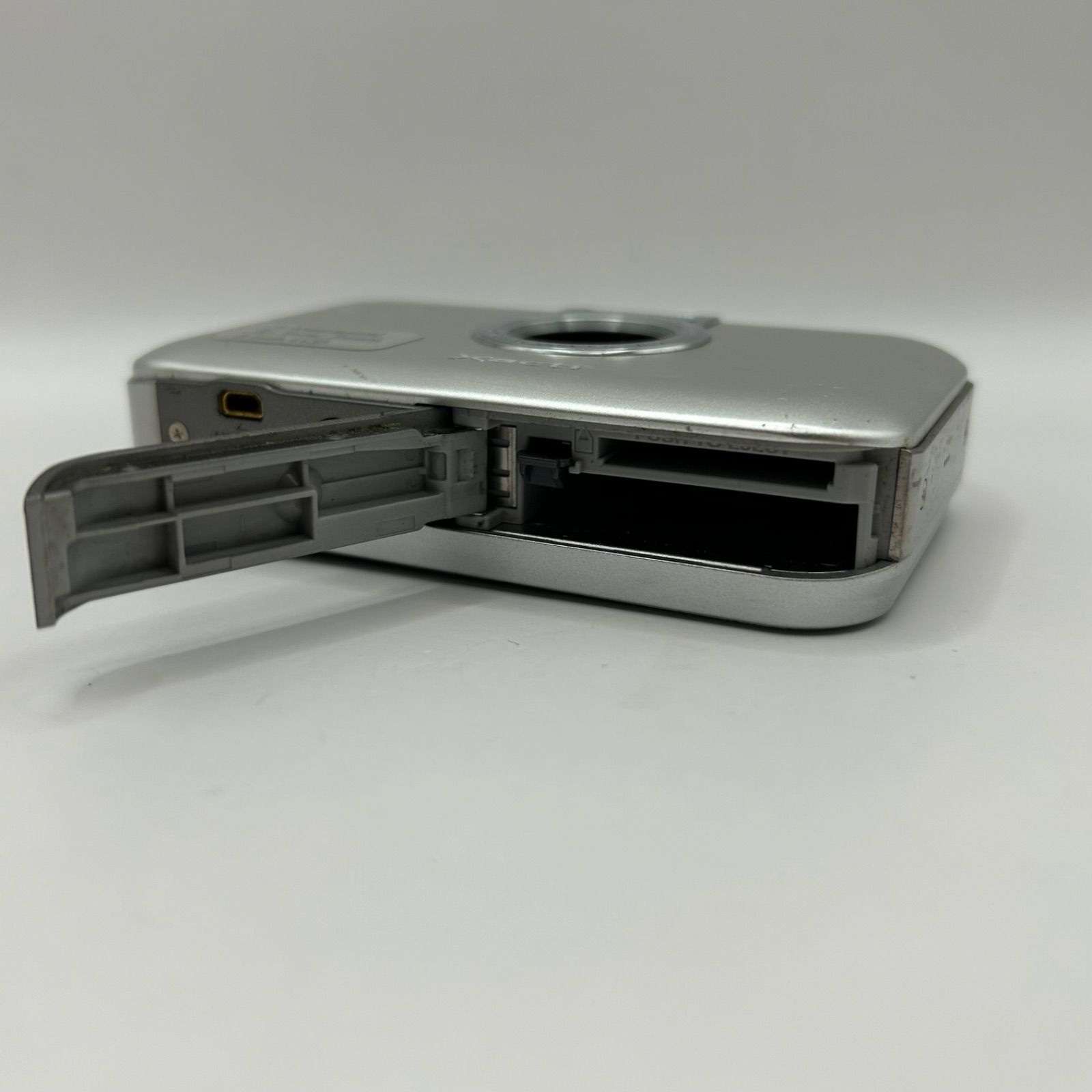 ジャンク品】SANYO xacti DSC-E6 サンヨー ザクティ コンパクト