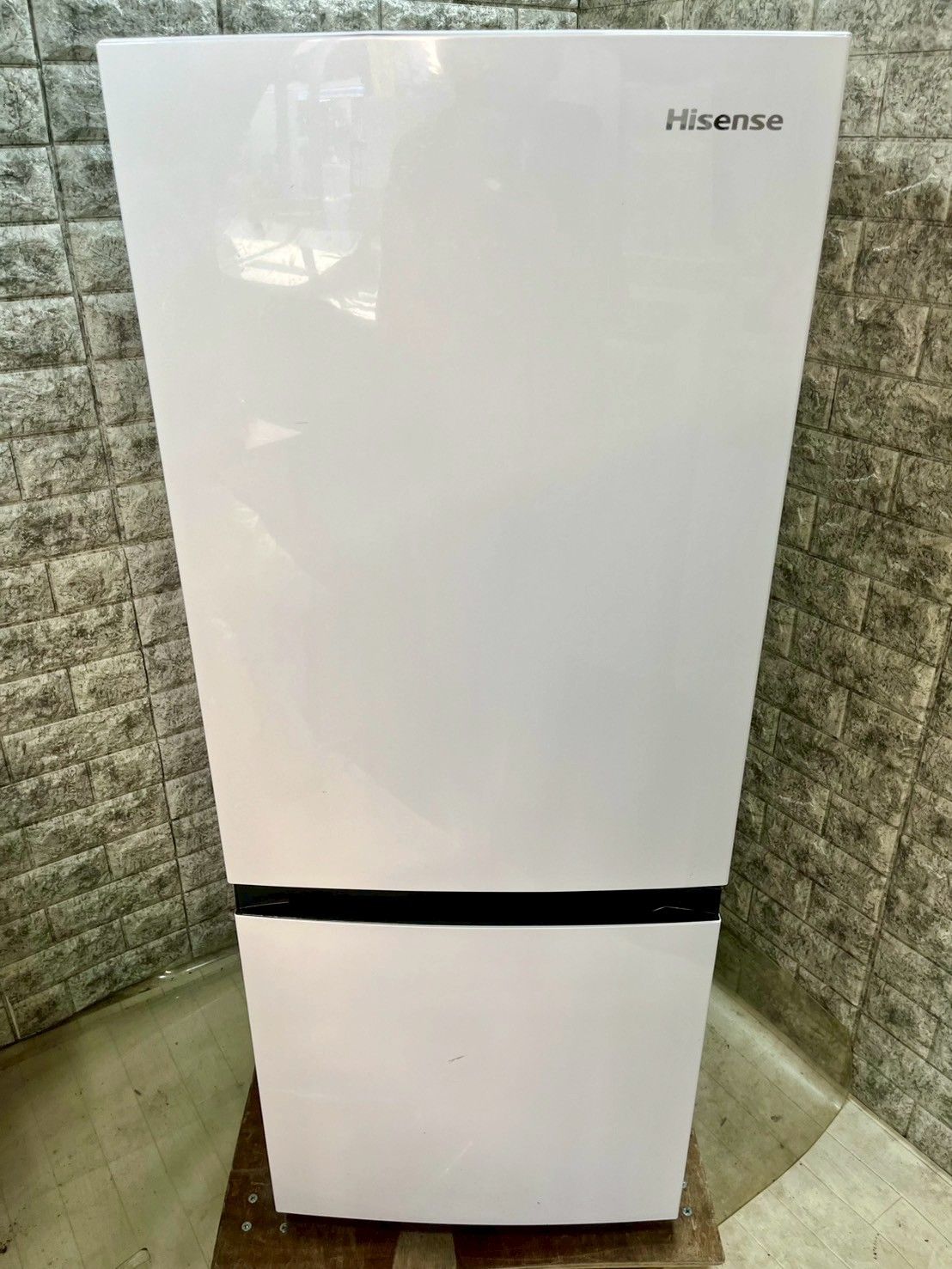 大阪送料無料☆3か月保障付き☆冷蔵庫☆2020年☆HR-D15E☆R-124 大阪